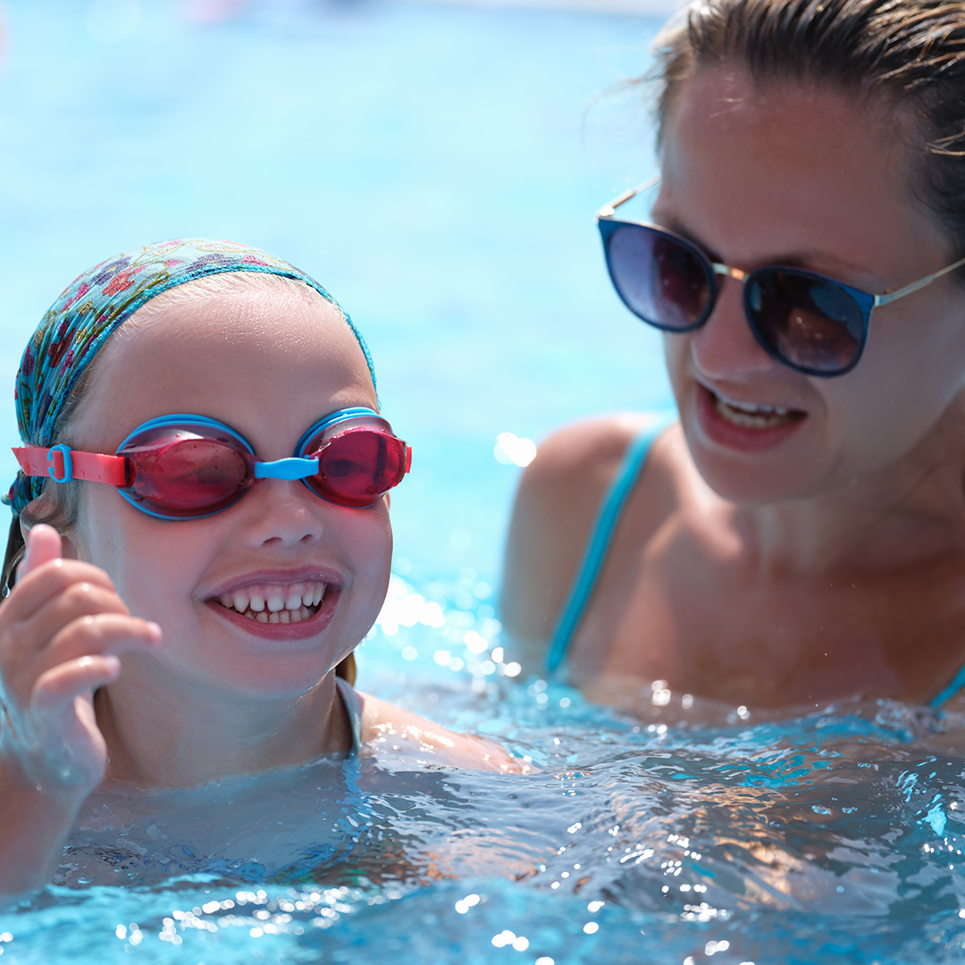 dolor de oído por el agua de piscina secar los oídos