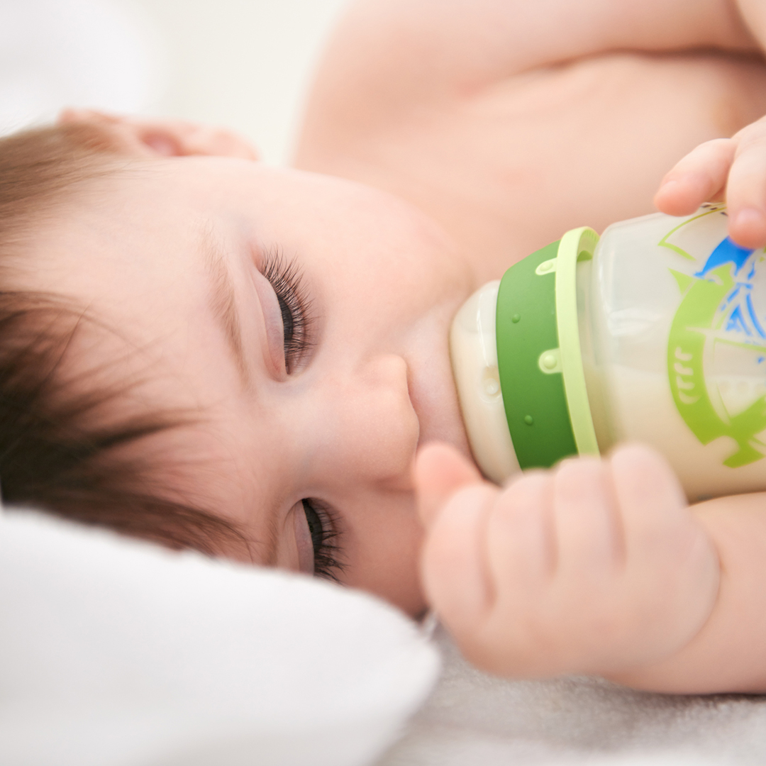 por qué se producen las caries del biberón dormir con mamadera