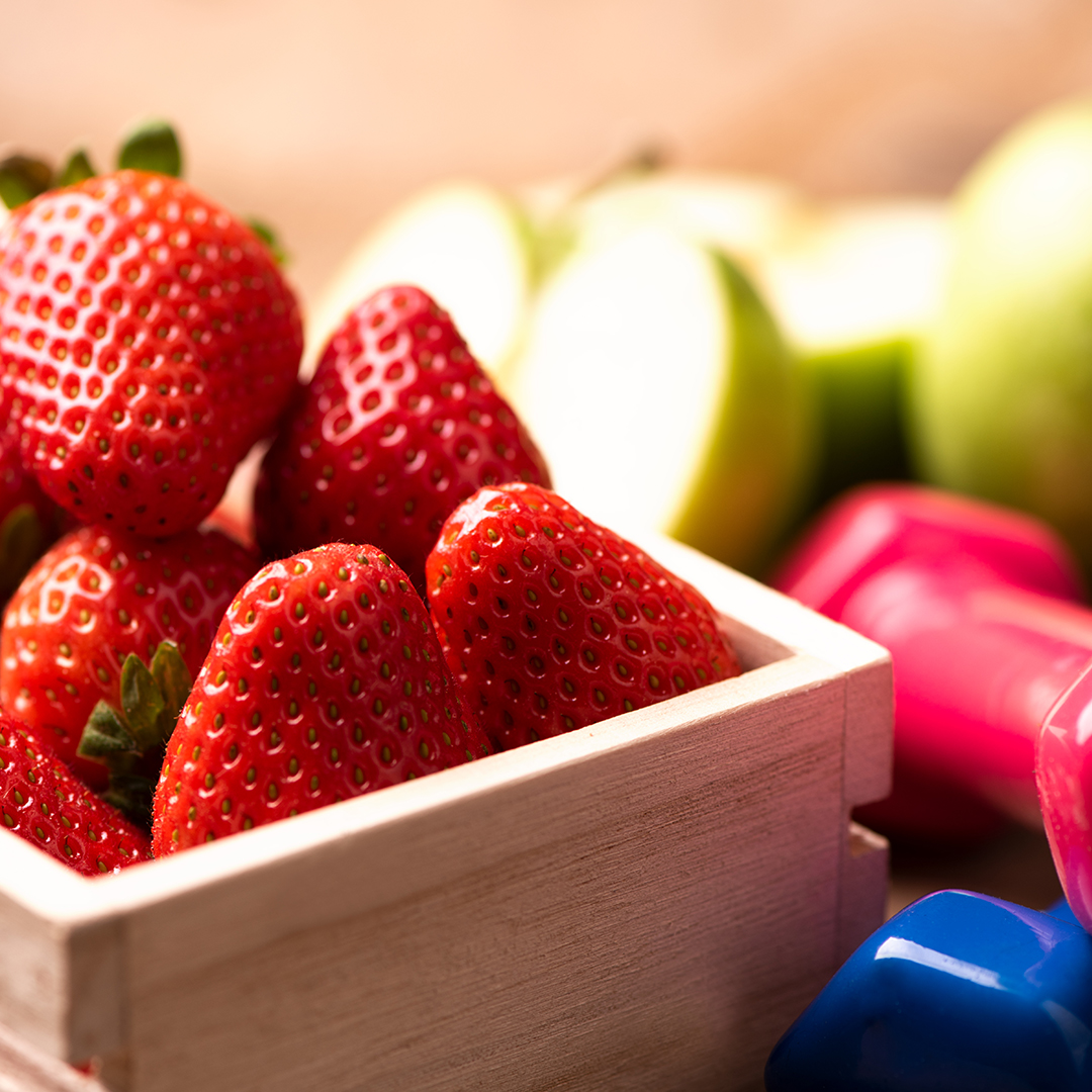 qué alimentos son ricos en agua frutillas