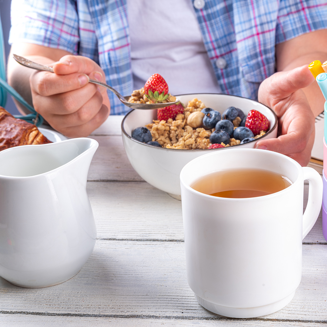 tomar té junto con la comida afecta a la absorción de hierro