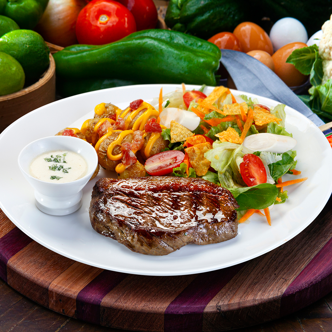 combinación carne y vegetales